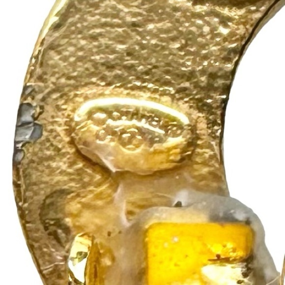 RARE Authentic CHANEL Gold & Black Crystal Crescent Moon CC Clip On Earrings - Picture 5 of 16